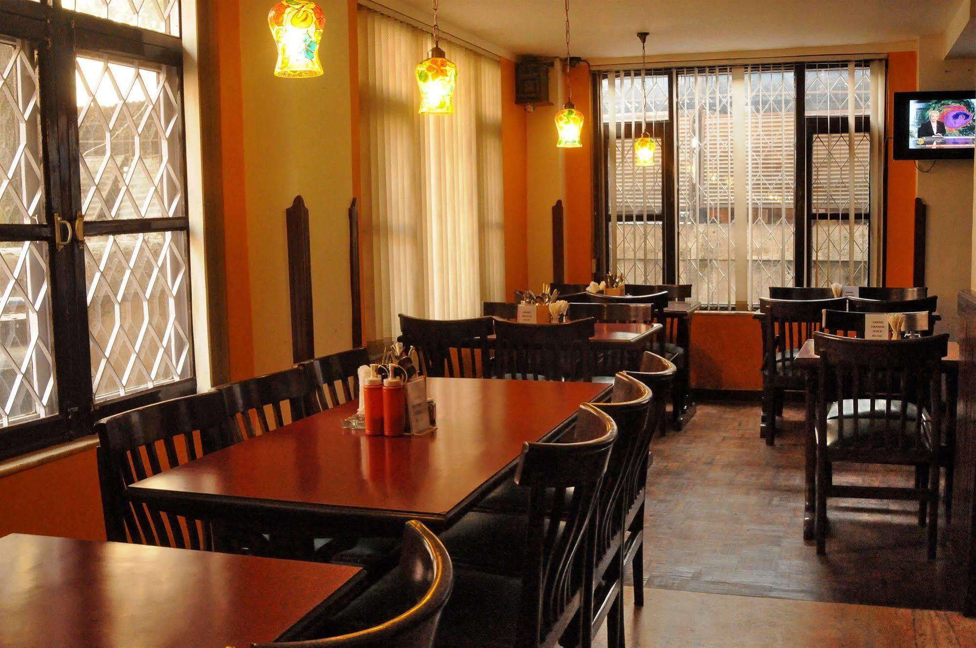 Hotel Excelsior Kathmandu Exteriör bild