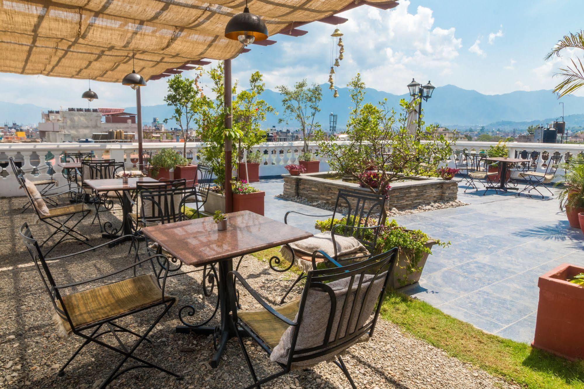 Hotel Excelsior Kathmandu Exteriör bild